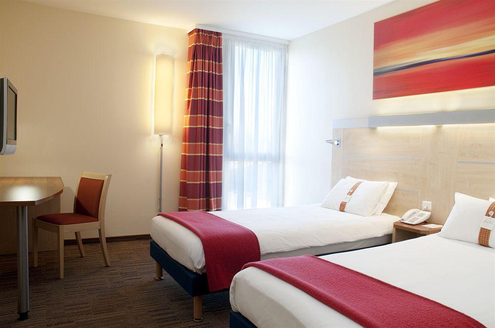 Holiday Inn Express Saint-Nazaire By Ihg Pokoj fotografie